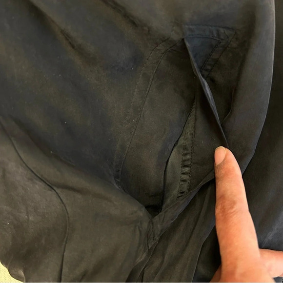 Chicago Bulls JH Silk Lightweight Black & Red Jacket Size Large - Picture 7 of 13